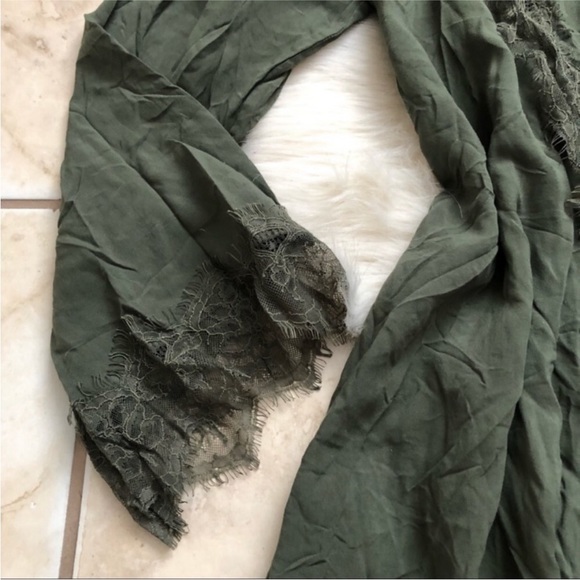 Keepsake the Label Lacy Robe - Picture 2 of 6